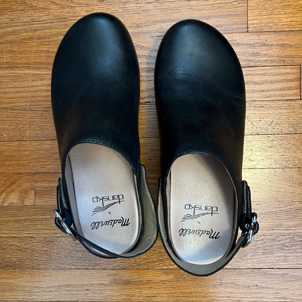 Dansko Women's Black Leather Mules